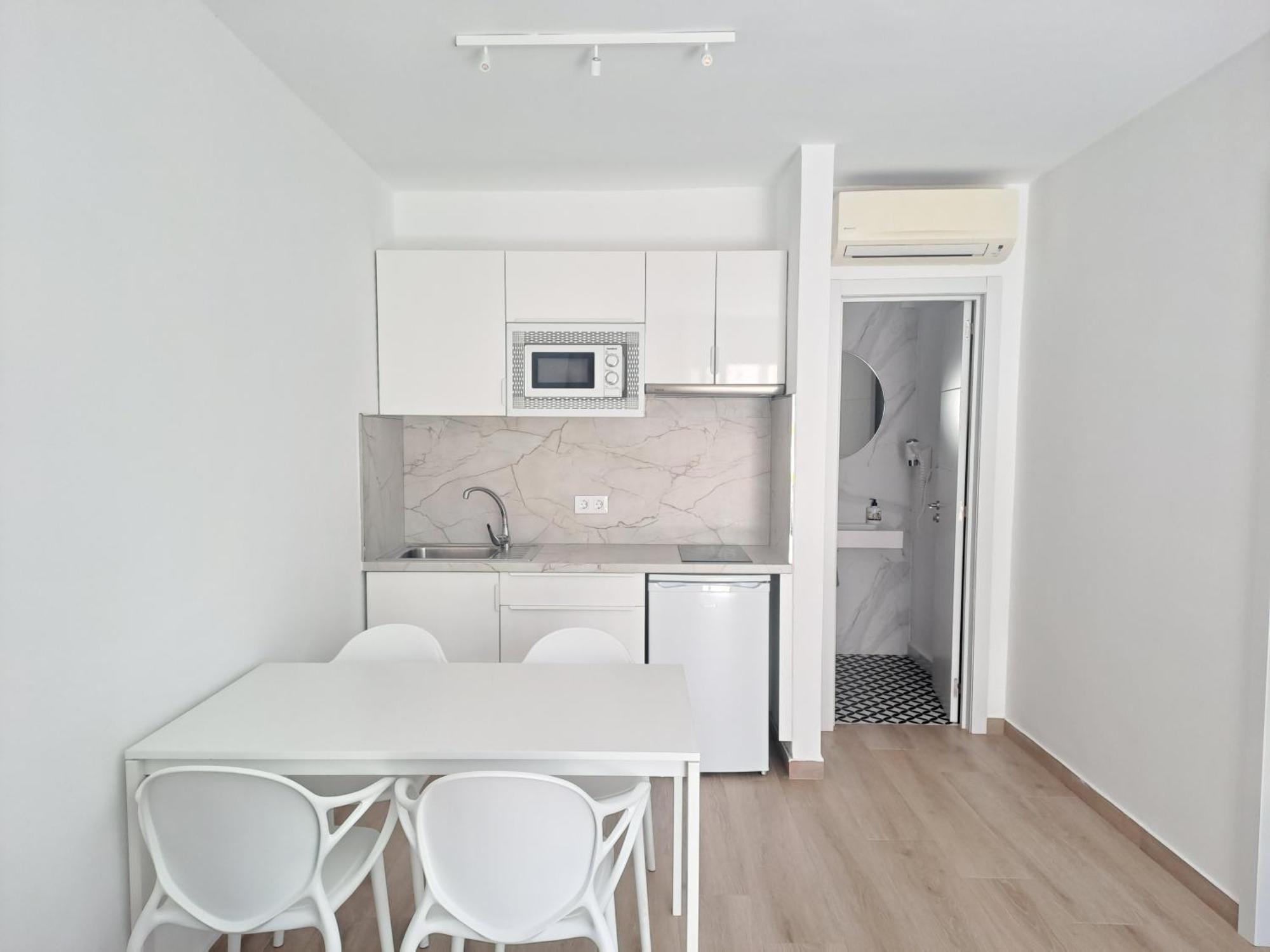 Homeforguest Apartamento 15 Con Terraza Y Piscina En Corralejo Bagian luar foto