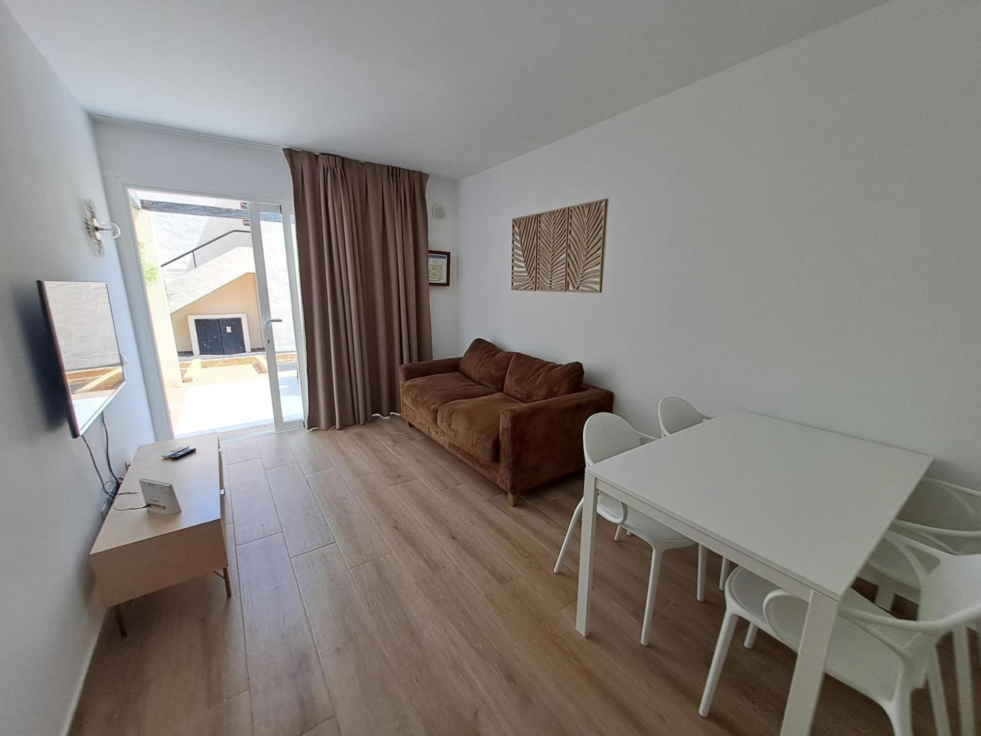 Homeforguest Apartamento 15 Con Terraza Y Piscina En Corralejo Bagian luar foto